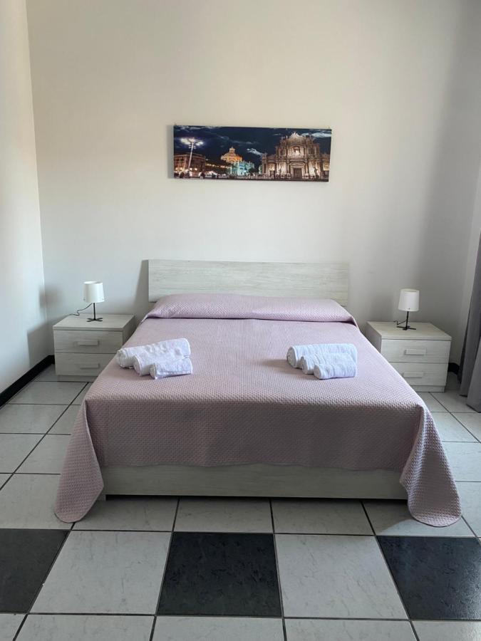 Il Girasole Apartment คาตาเนีย ภายนอก รูปภาพ